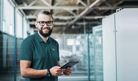 私たちの有能な専門家は、カスタマイズされたソリューションについて個別にアドバイスします。